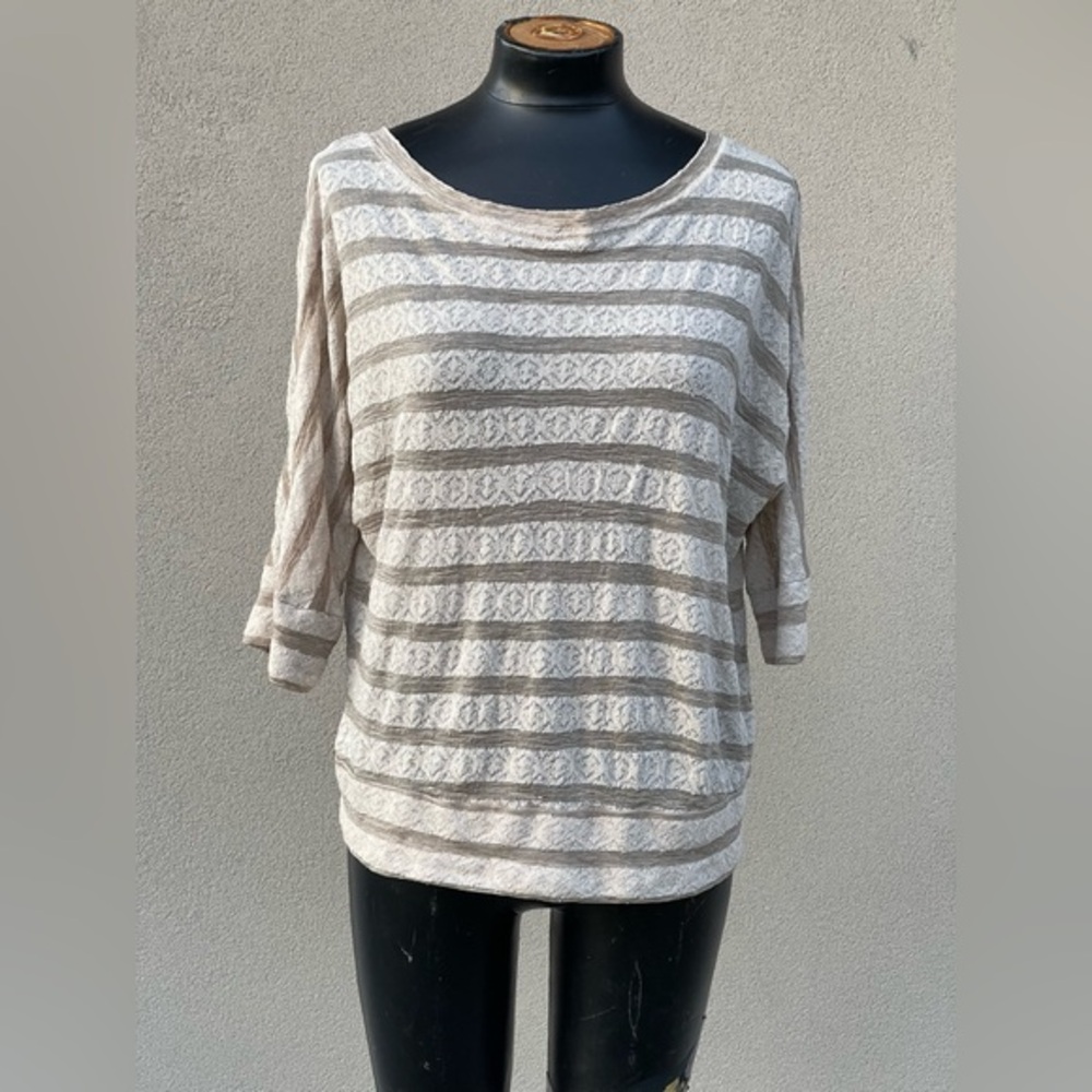 Roomy Xl Ladies Top Tan